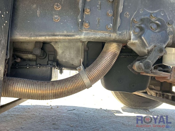 1992-ford-lt9000-image-17