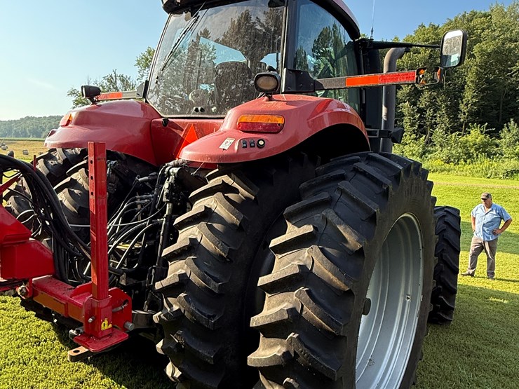 2014-case-ih-magnum-260-image-13