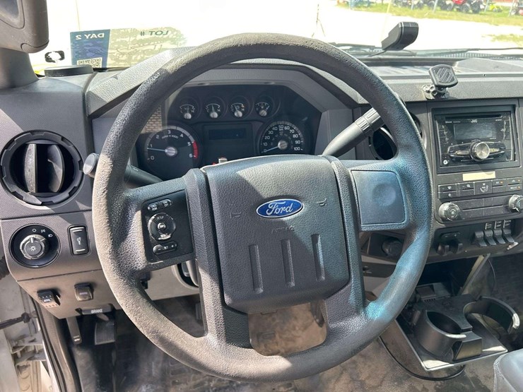 2016-ford-f550-image-11