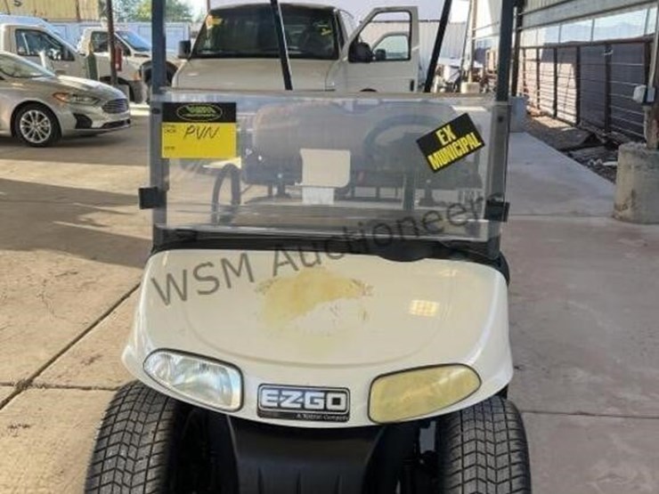 2013-ez-go-freedom-rxv-golf-cart-image-3