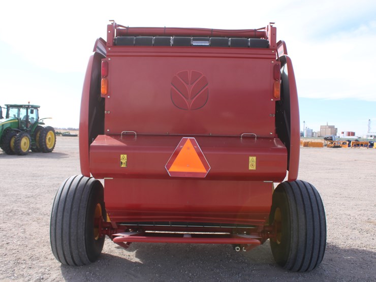 2015-new-holland-roll-belt-560-image-5