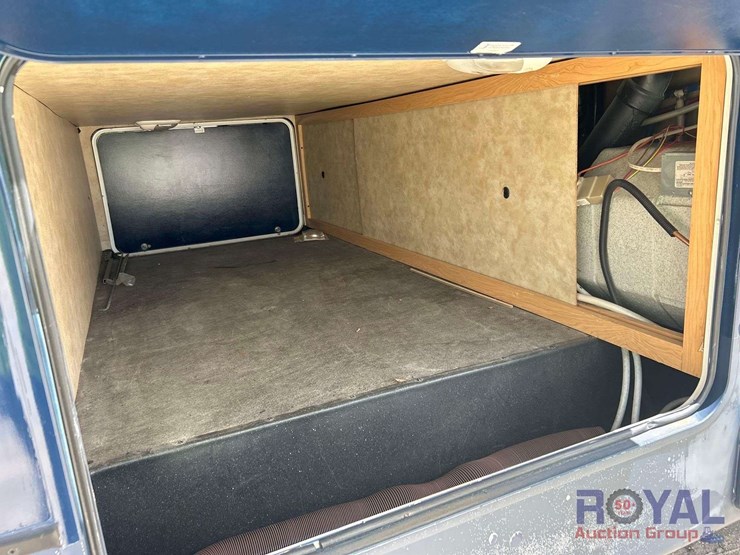 2008-41ft-kz-sportsman-police-bunk-5th-wheel-tri-axle-travel-trailer-image-28