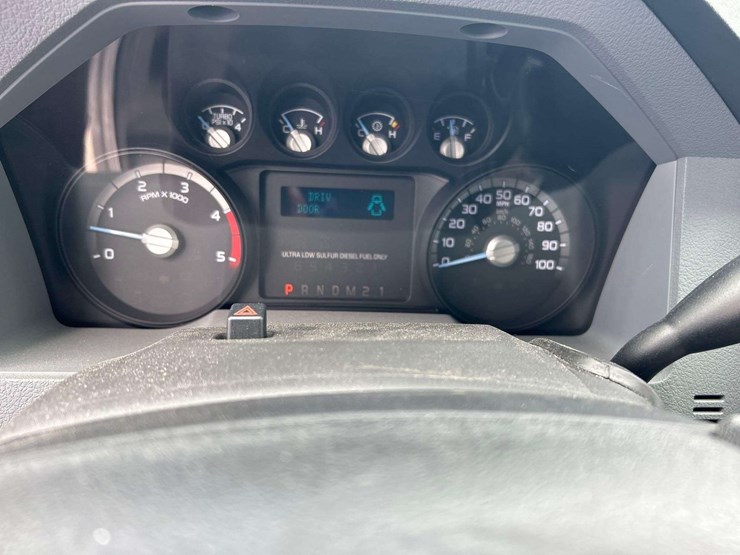 2012-ford-f550-image-12