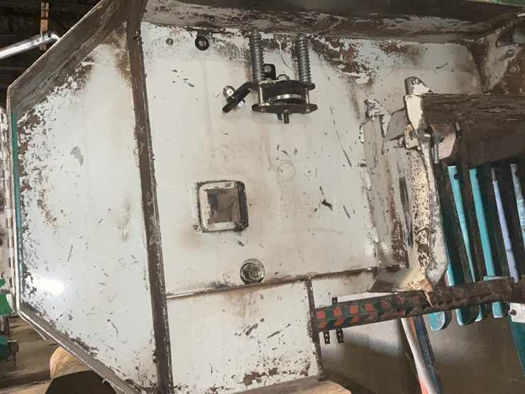 #105-•-2014-wood-mizer-wm4000-portable-bandmill-image-32