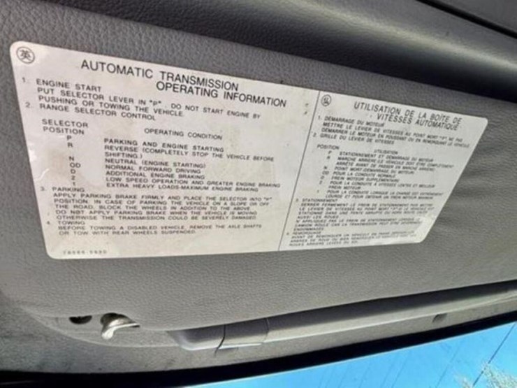 2010-hino-258-image-77