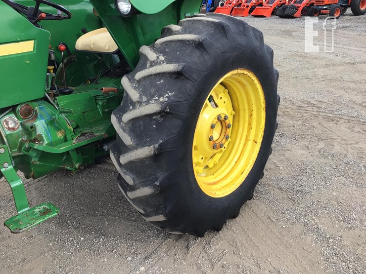 1985-john-deere-2350-image-18