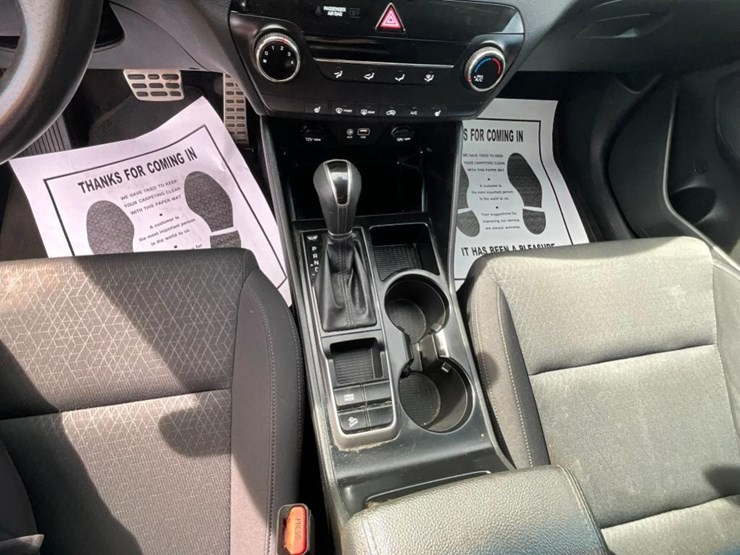 2017-hyundai-tuscon-(at,-1.6l,-miles-read-140074,-image-16