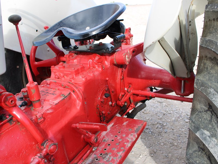 1957-ford-850-image-28