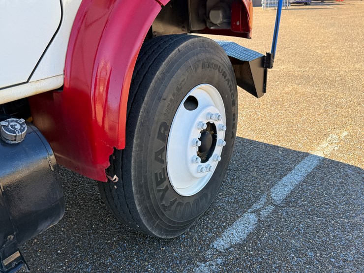 1992-international-4000-image-27