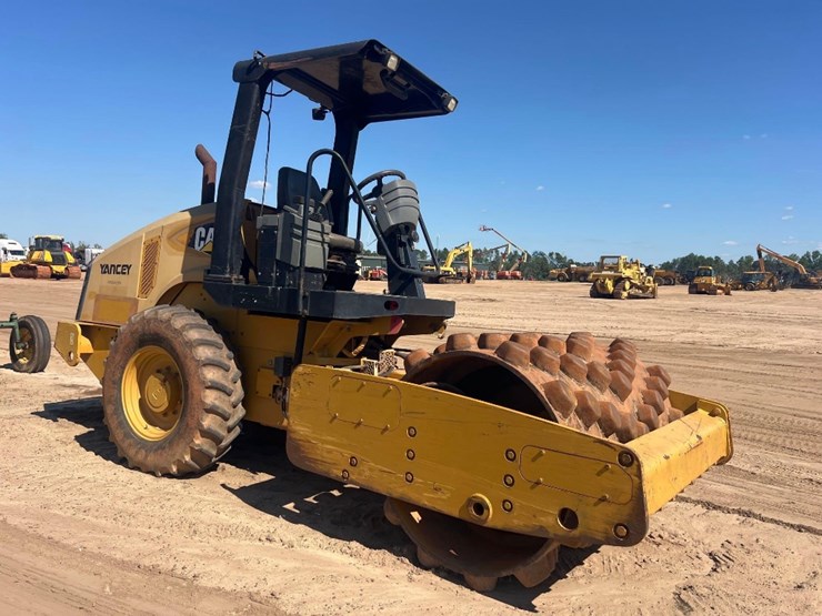 caterpillar-cp44-image-6