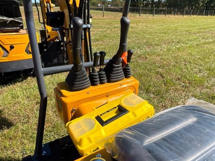 unused-cfg-mx12r-mini-excavator-(rato-15hp,-9.7kw-image-9