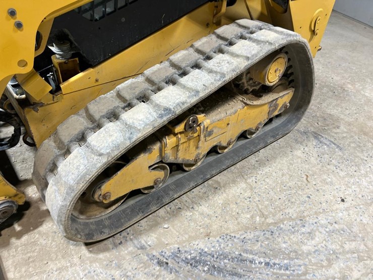 caterpillar-259d-image-12