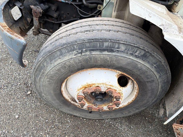 international-durastar-4300-image-8