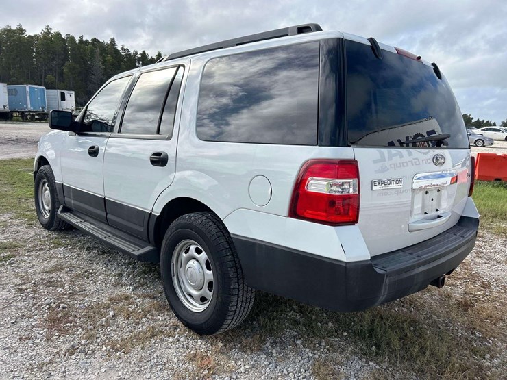 2014-ford-expedition-image-4