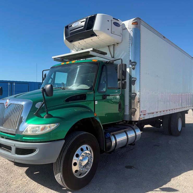 2017 INTERNATIONAL DURASTAR 4300