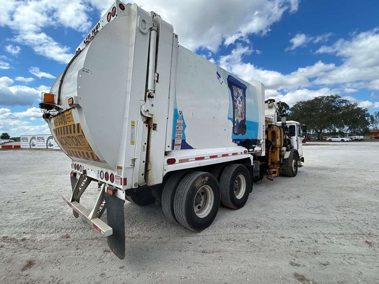 2017-autocar-xpeditor-image-3