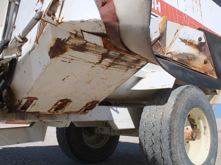 #2044-•-#2044---harsh-303h-feed-mixer-wagon-image-41