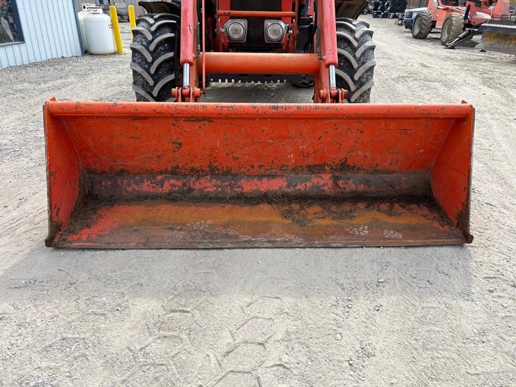 2016-kubota-m135gx-image-9