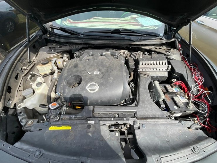 2014-nissan-maxima-**salvage-title**-image-25