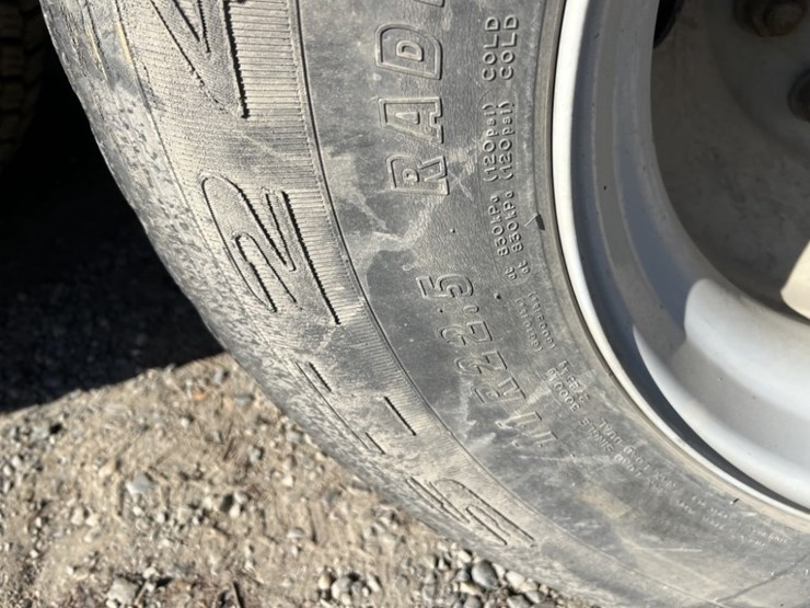 2009-international-7600-image-19