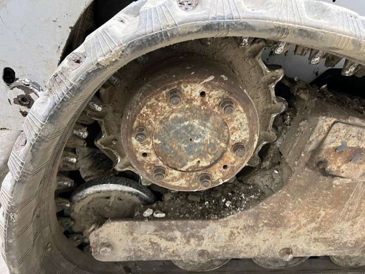 bobcat-t320-image-18