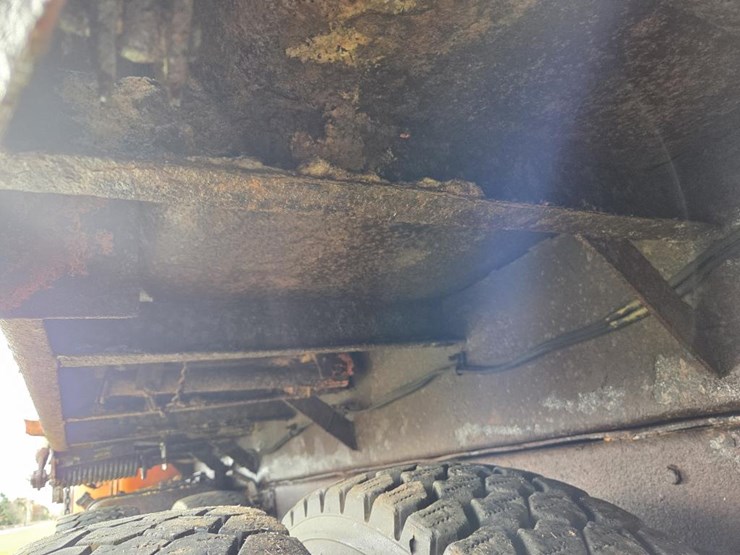 1989-mack-rd690s-image-39