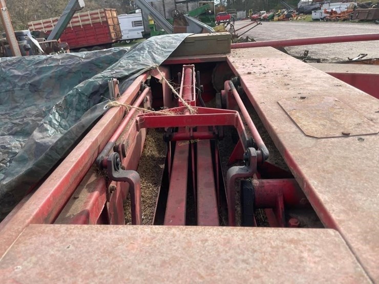 massey-ferguson-124-image-10