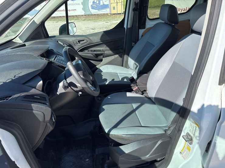 2018-ford-transit-connect-image-16
