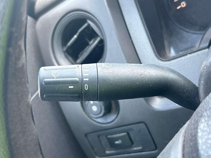 2014-ford-f150-image-16