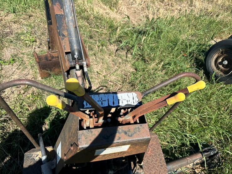 #32227-•-kelley-mfg-b70-backhoe-attachment-image-26