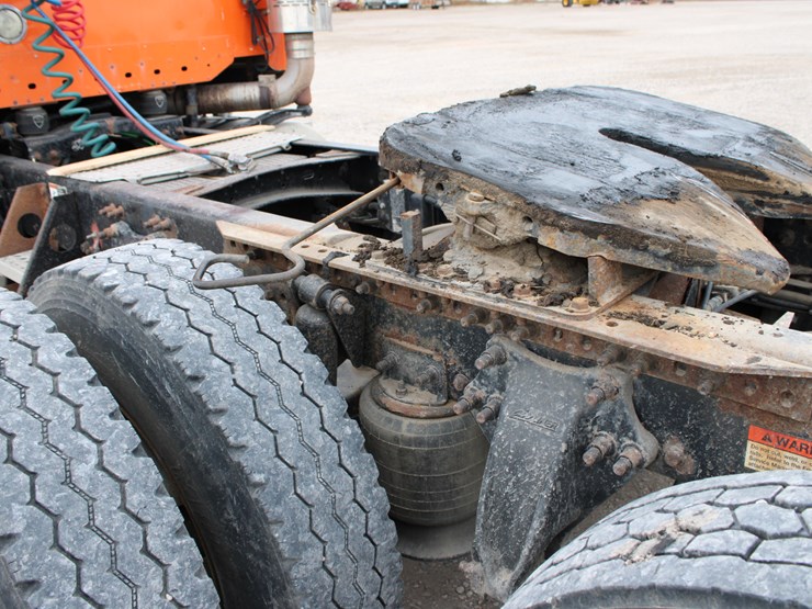 #2063-•-#2063--2006-freightliner-century-classic-s/t-semi-image-15