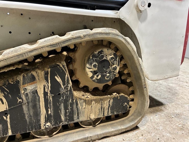 bobcat-t140-image-17