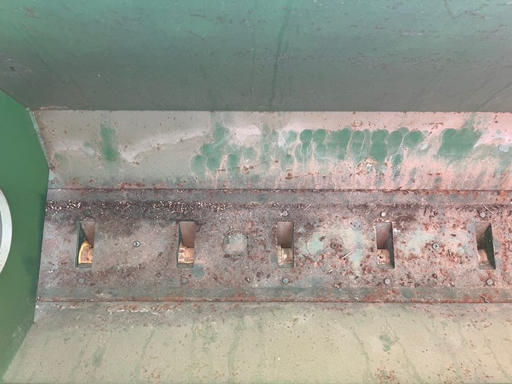 #t8082-•-great-plains-ss-24-grain-drill-image-28