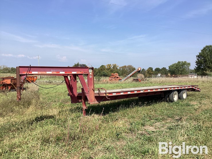 1994-titan-trailer-image-1