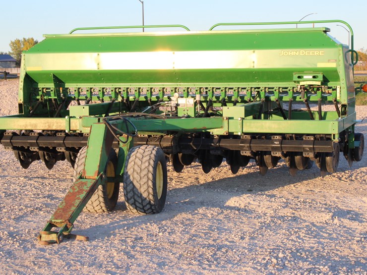 john-deere-1590-image-12