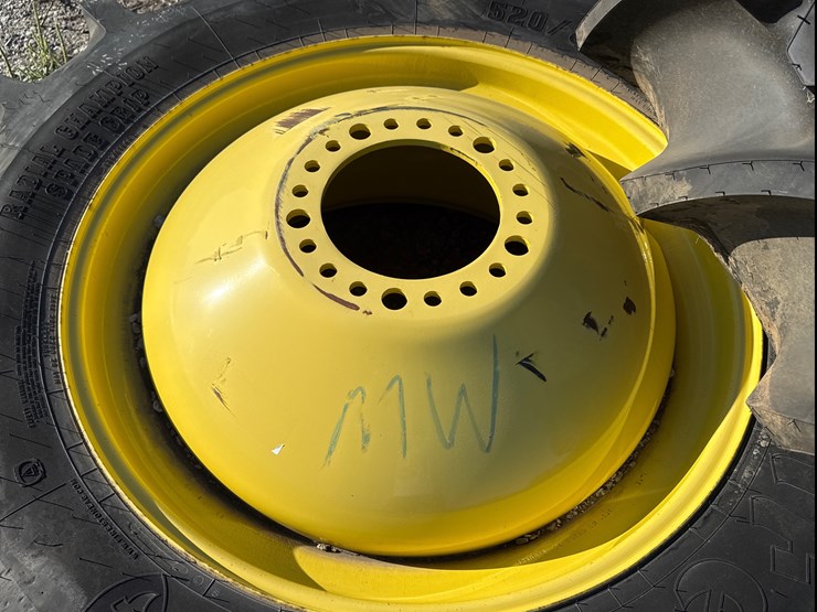 #28363-•-lot-of-(4)-unused-firestone-520/85r42r2-tires-image-8