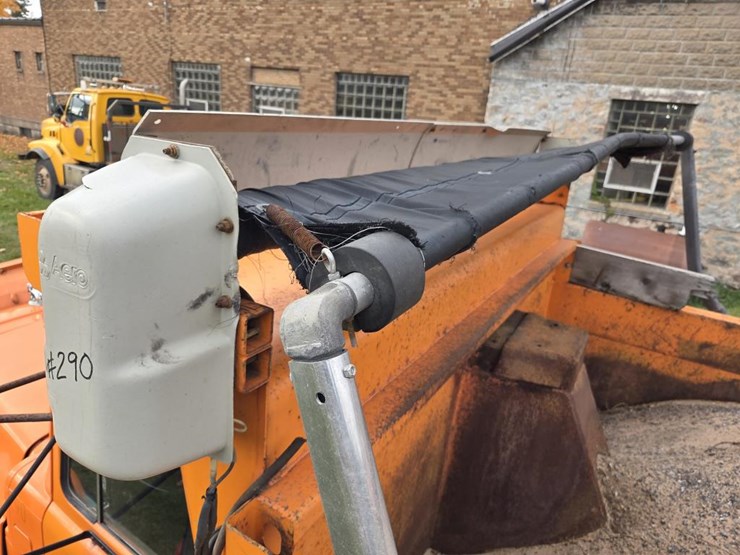 1989-mack-rd690s-image-35