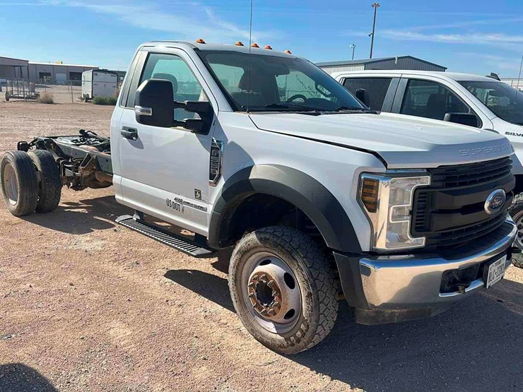 2018-ford-f550-image-2