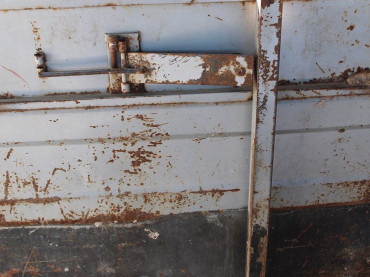 1994-titan-trailer-image-16