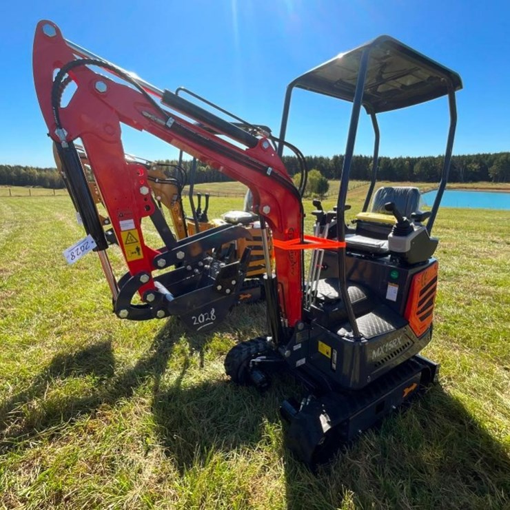 UNUSED CFG MX15RX MINI EXCAVATOR (RATO