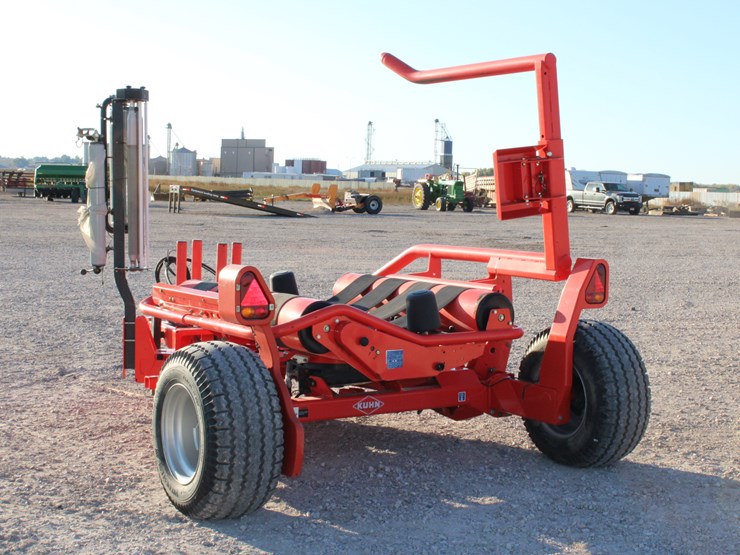 #2097-•-#2097--kuhn-rw1610-single-bale-wrapper-with-twin-wrapper,-monitor,-great-shape-with-low-use!-image-5