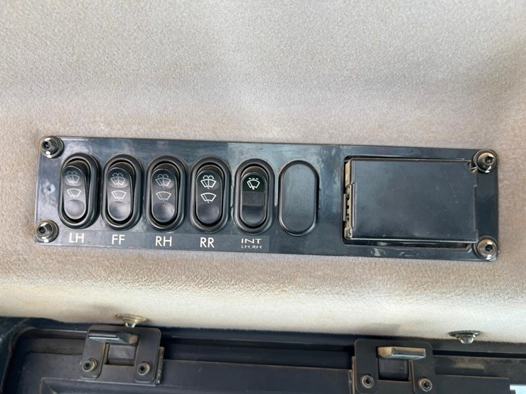 2016-komatsu-d61px-24-image-38