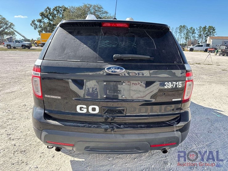 2015-ford-explorer-image-25