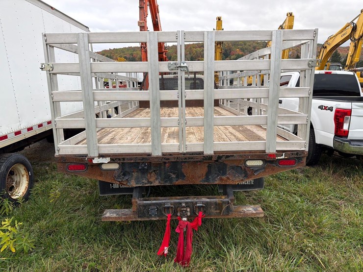 2013-ford-f550-xl-image-6