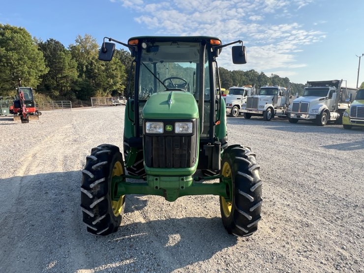 2012-john-deere-5083e-image-9