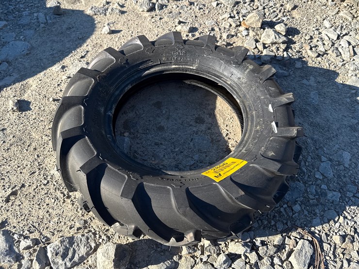 #2806-•-(1)-carlisle-super-lug-6-12-tire-inv#-2806-image-1