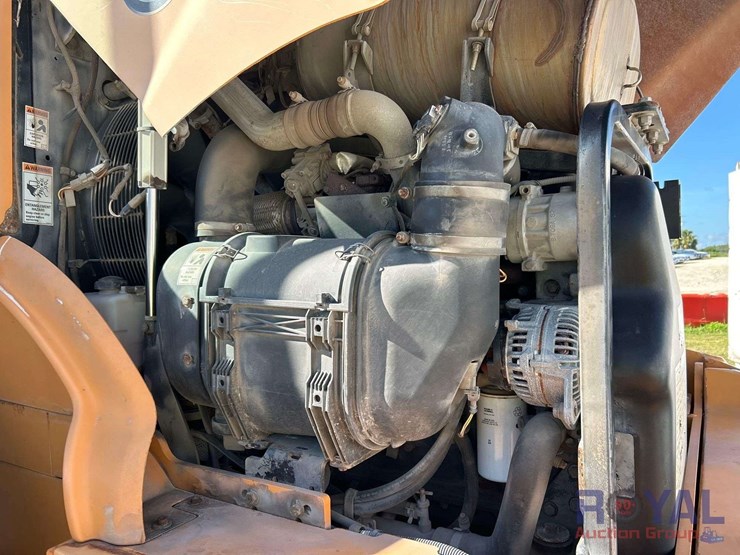 2016-case-821f-image-7