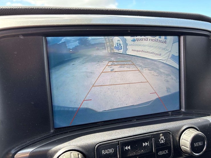 2018-chevrolet-silverado-1500-image-21