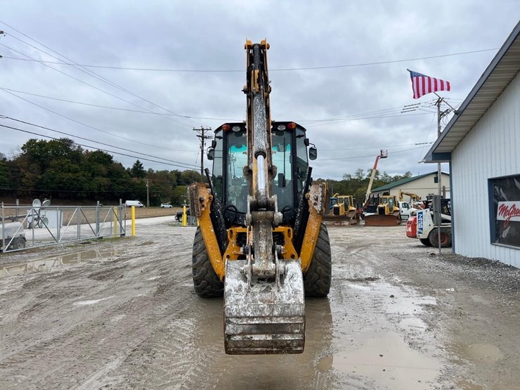 2017-jcb-3cx-image-4