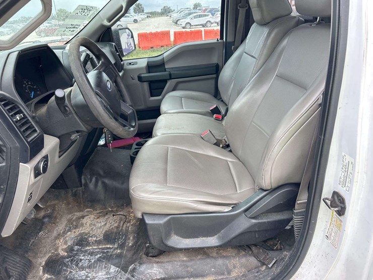 2016-ford-f150-image-12